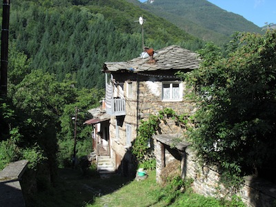 Ein altes Haus im Dorf Kosovo in Bulgarien